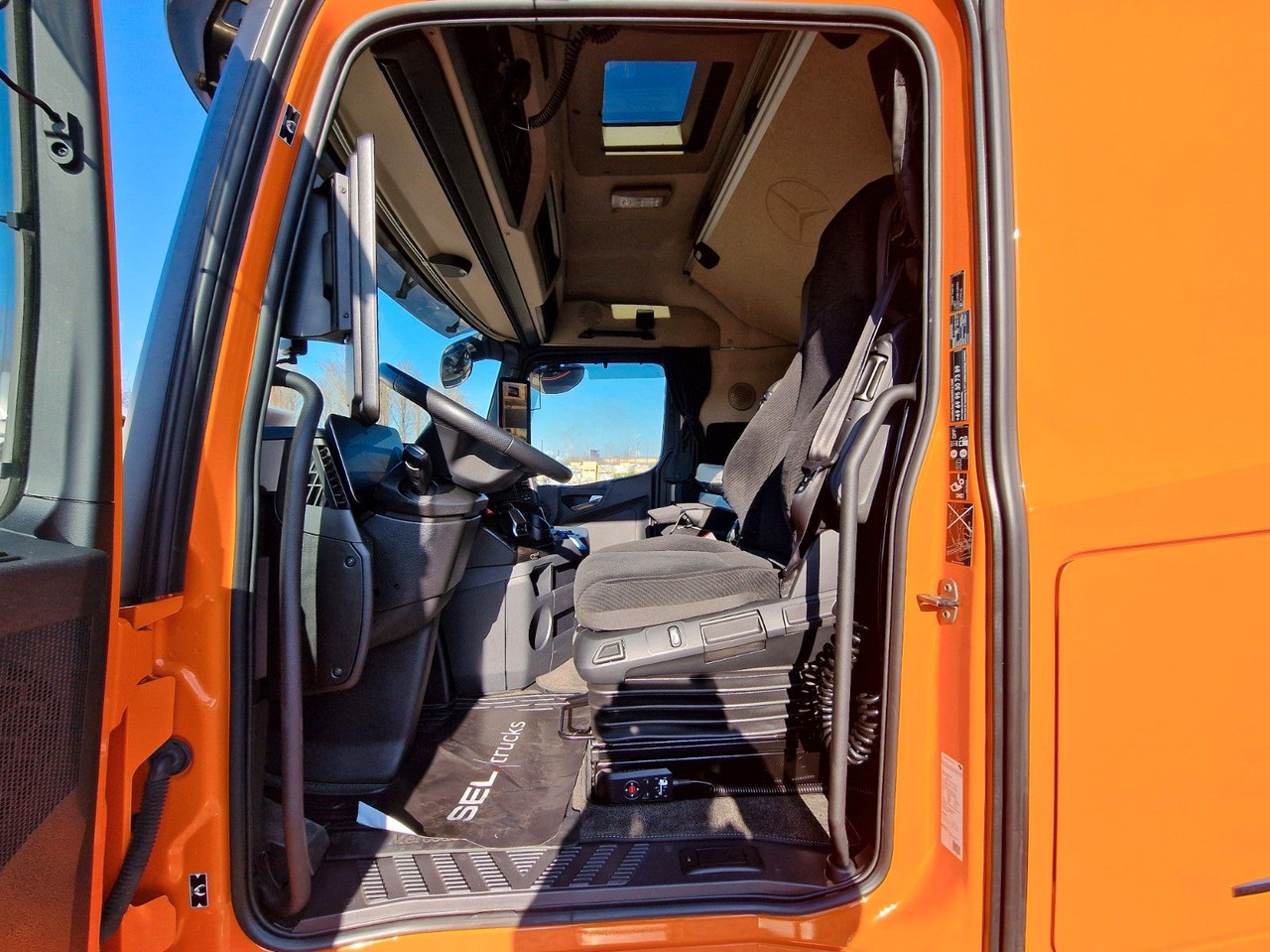 Curtainsider truck Mercedes-Benz Actros 2548 / Retarder / Euro 6E / Aluklappen: picture 15