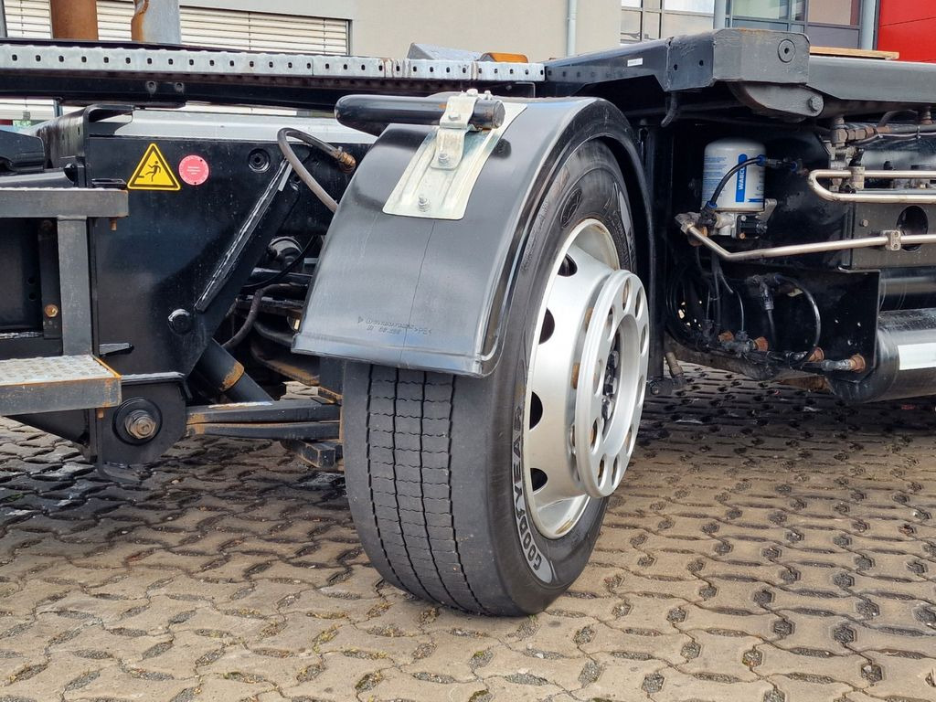 Container transporter/ Swap body truck Mercedes-Benz KAMAG WBH 25 / Wiesel Umsetzer Sattelplatte: picture 26