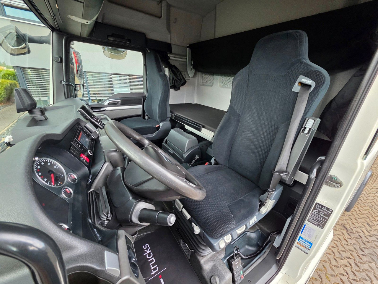 Tractor unit MAN TGX 18.400 4x2 LLS-U / ZF Intarder / Hubkupplung: picture 16
