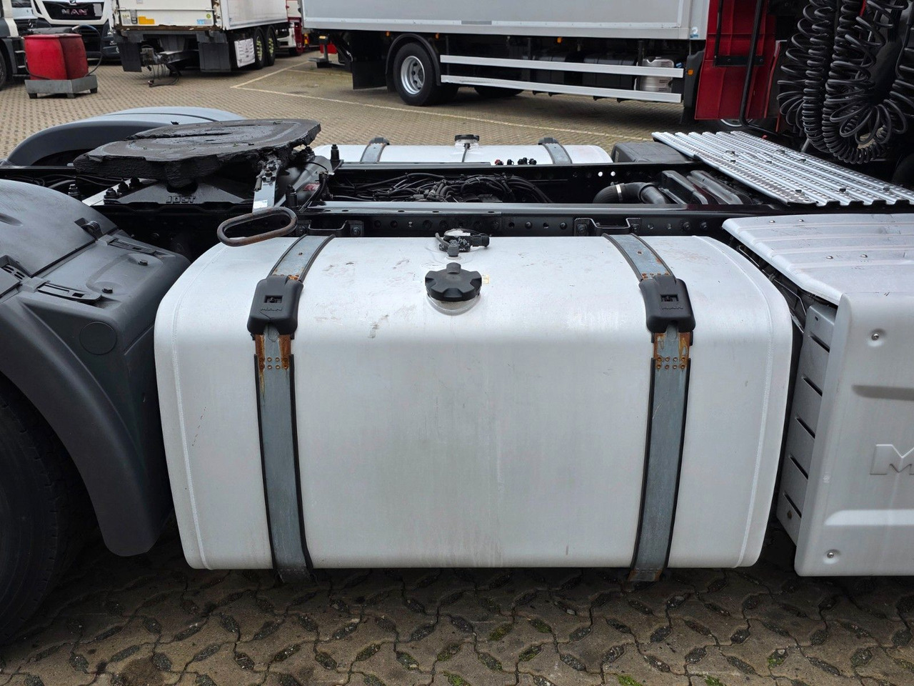 Tractor unit MAN TGX 18.460 4X2 BLS / Retarder / ADR AT: picture 18 Tractor unit MAN TGX 18.460 4X2 BLS / Retarder / ADR AT: picture 18