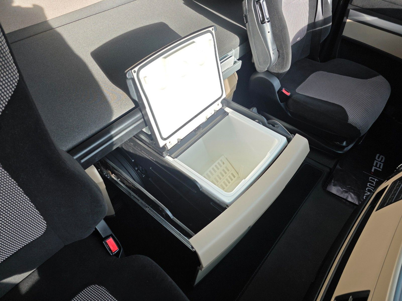 Tractor unit MAN TGX 18.460 4X2 BLS / Retarder / ADR AT: picture 31 Tractor unit MAN TGX 18.460 4X2 BLS / Retarder / ADR AT: picture 31