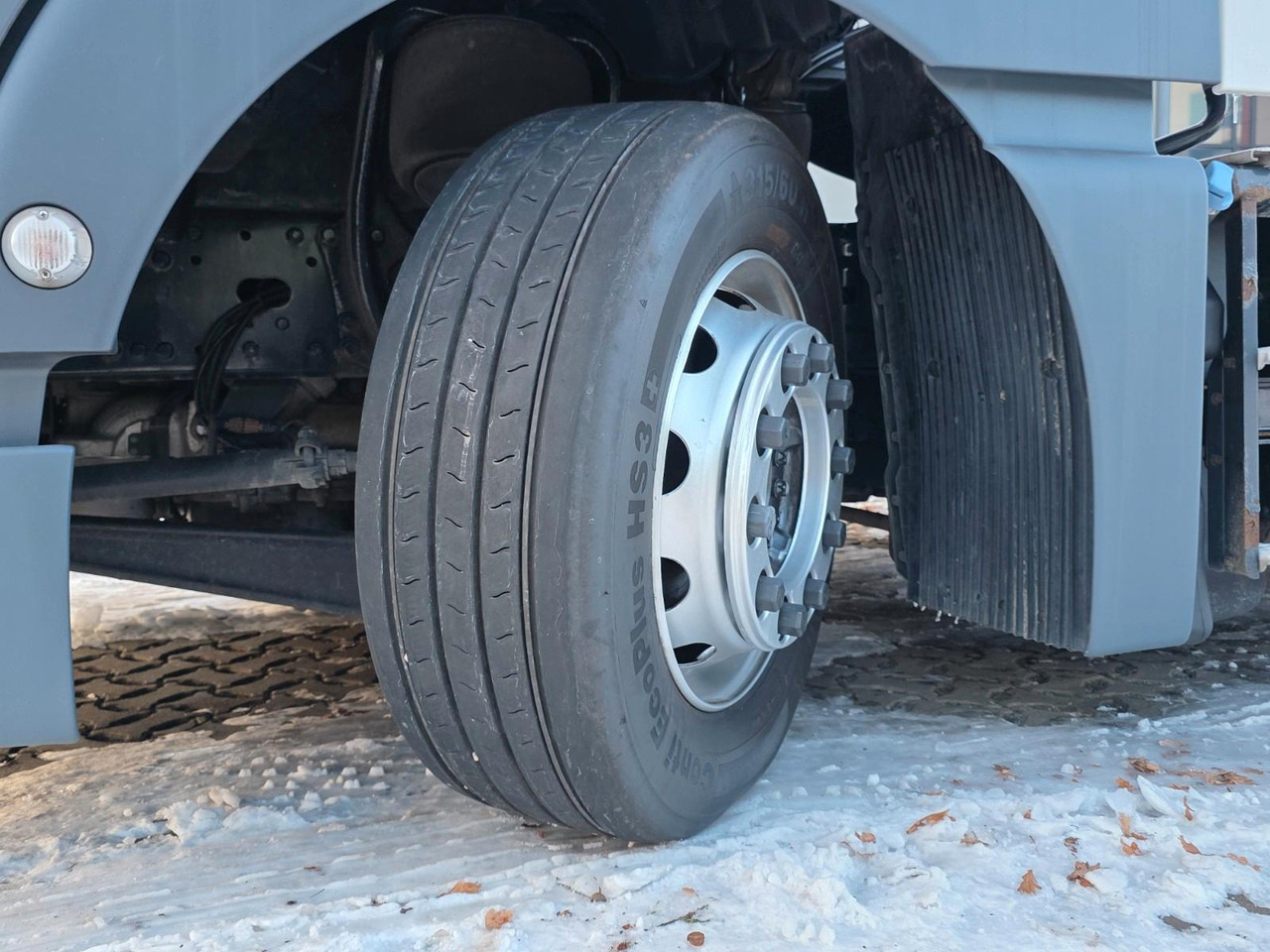 Tractor unit MAN TGX 18.460 4X2 LLS-U / Retarder / 2 Tanks: picture 47