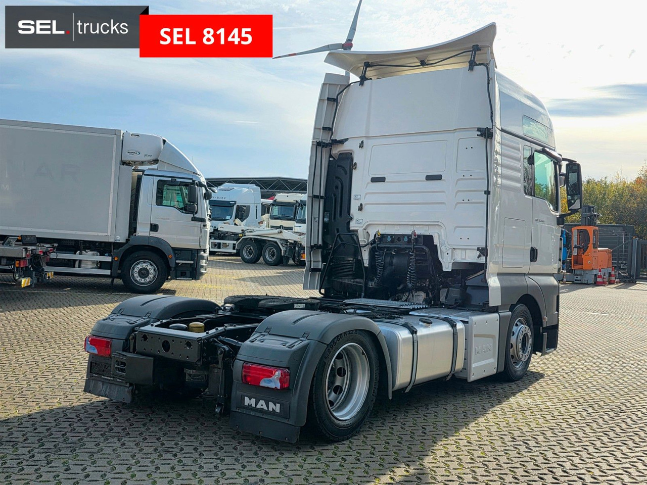 MAN TGX 18.460 LLS-U / Retarder / 2 Tanks - Tractor unit: picture 5 MAN TGX 18.460 LLS-U / Retarder / 2 Tanks - Tractor unit: picture 5