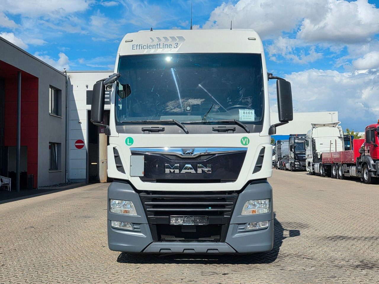 MAN TGX 18.460 LLS-U / Retarder / 2 Tanks - Tractor unit: picture 3 MAN TGX 18.460 LLS-U / Retarder / 2 Tanks - Tractor unit: picture 3