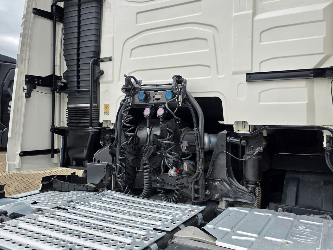 Tractor unit Volvo FH 500 / Retarder / Nebenabtrieb / 6E: picture 19