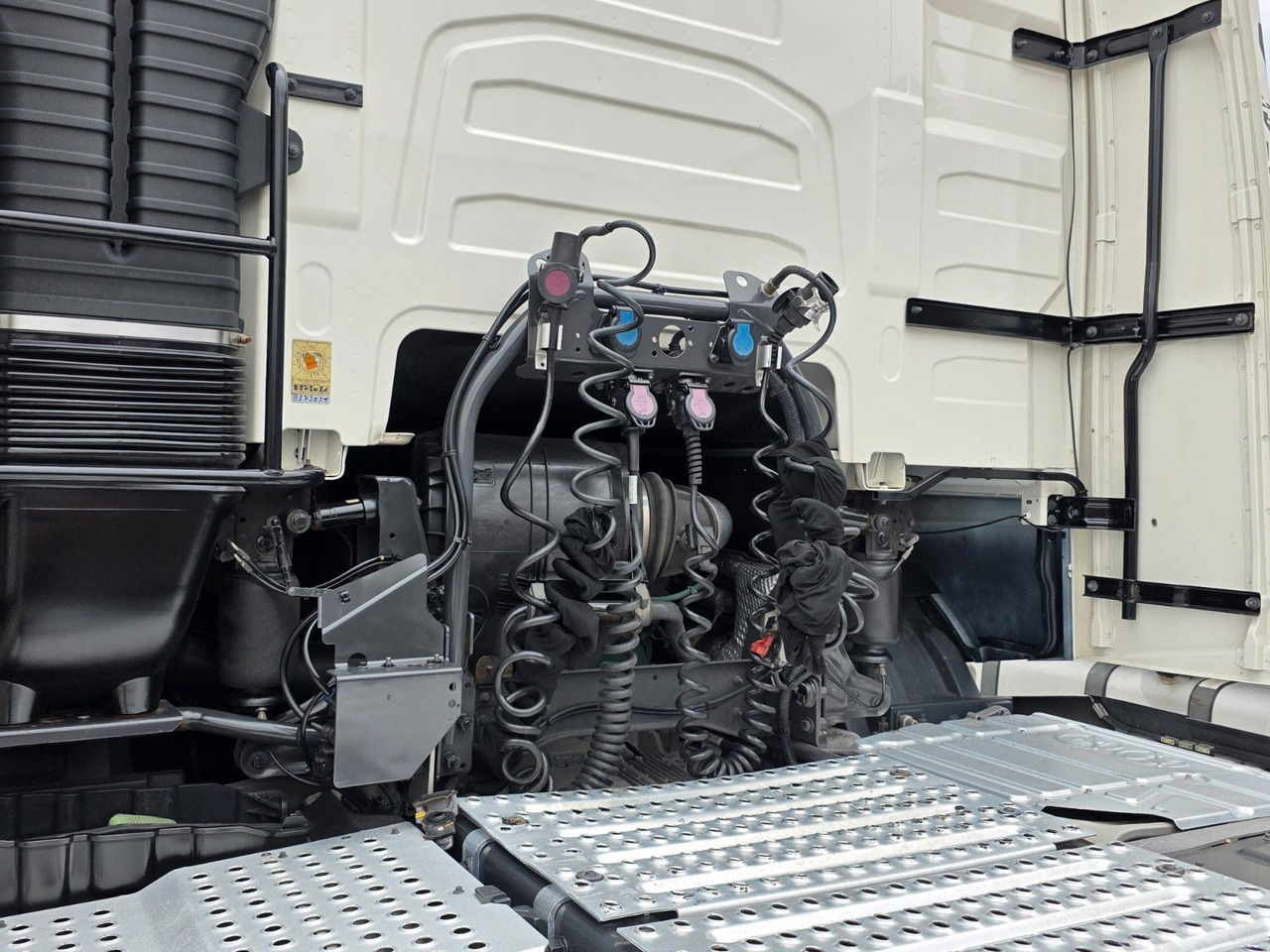 Tractor unit Volvo FH 500 / Retarder / Nebenabtrieb / 6E: picture 16