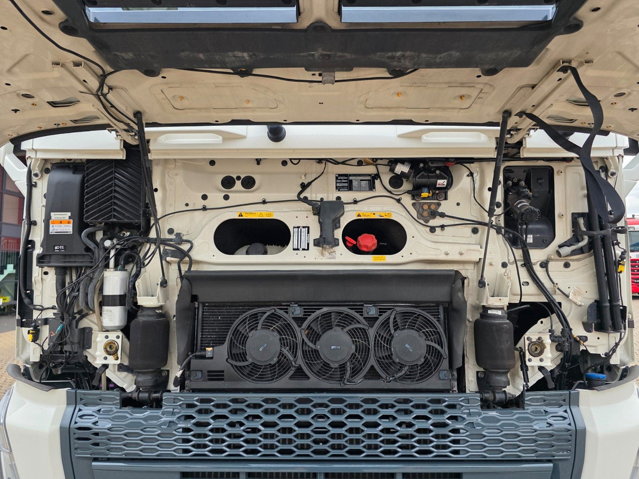 Tractor unit Volvo FH 500 / Retarder / Nebenabtrieb / 6E: picture 26