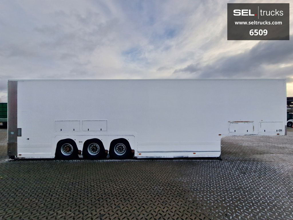 Van Eck PT-3Z / Doppelstock / Mega - Closed box semi-trailer: picture 4 Van Eck PT-3Z / Doppelstock / Mega - Closed box semi-trailer: picture 4