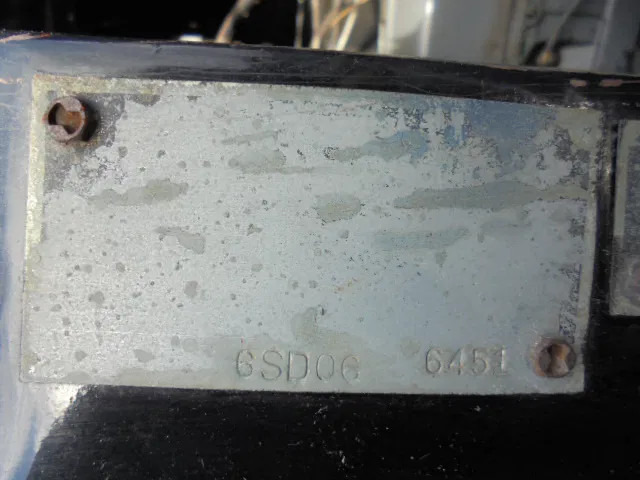 Dropside/ Flatbed truck Chevrolet 1 1/2 TON FLATBED: picture 16