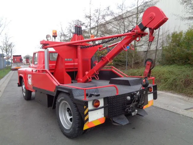 Tow truck Chevrolet 4 TONNER: picture 7