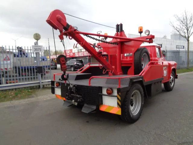 Tow truck Chevrolet 4 TONNER: picture 6