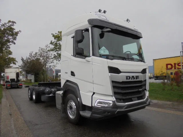 DAF XF 480 6X2 MET FABRIEKS GARANTIE - Cab chassis truck: picture 3 DAF XF 480 6X2 MET FABRIEKS GARANTIE - Cab chassis truck: picture 3
