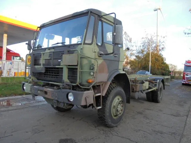 DAF YA 5444 4X4 - Container transporter/ Swap body truck: picture 1 DAF YA 5444 4X4 - Container transporter/ Swap body truck: picture 1