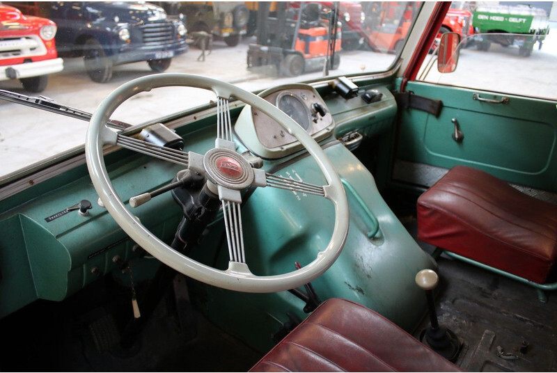 Diversen Thames Trader T55 - Fire truck: picture 5 Diversen Thames Trader T55 - Fire truck: picture 5