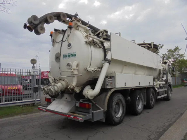 Vacuum truck Ginaf X 4243 TS 8X4 NL TRUCK: picture 15