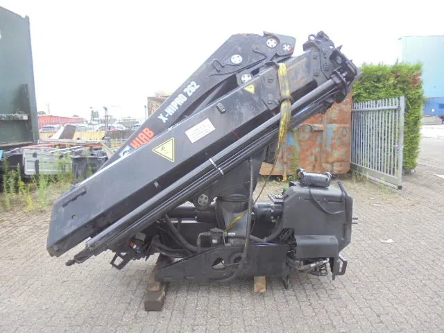 Hiab 262 EP-3 X HI-PRO - Loader crane: picture 1 Hiab 262 EP-3 X HI-PRO - Loader crane: picture 1