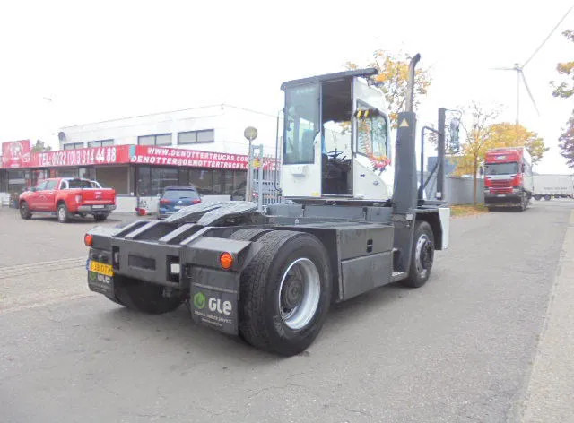 Kalmar TT616I TT616IC-9-L1A8 - Terminal tractor: picture 5 Kalmar TT616I TT616IC-9-L1A8 - Terminal tractor: picture 5