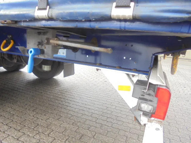 Curtainsider semi-trailer Kässbohrer XS: picture 10 Curtainsider semi-trailer Kässbohrer XS: picture 10