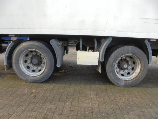 Krone SZ - Closed box semi-trailer: picture 4 Krone SZ - Closed box semi-trailer: picture 4
