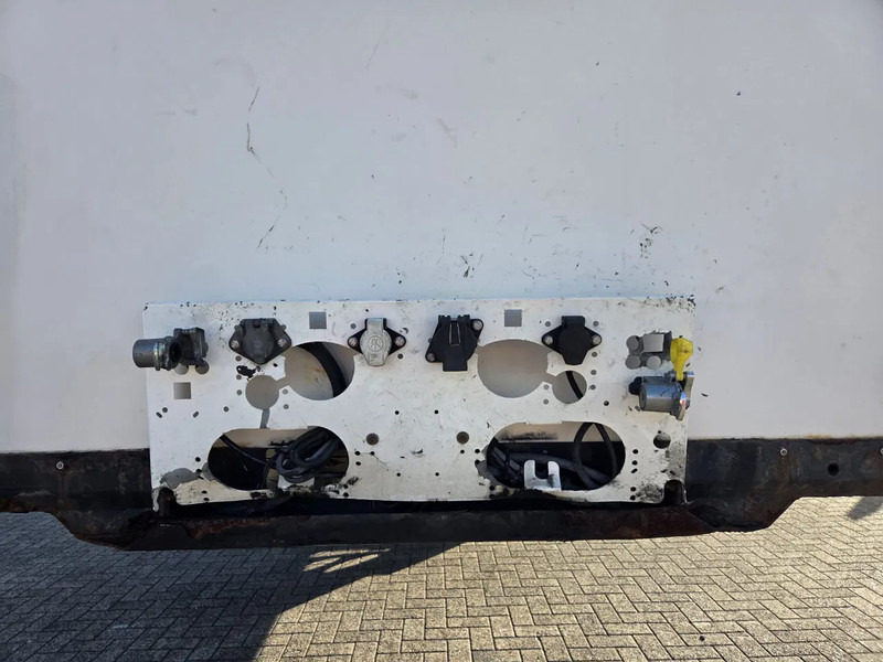 Krone SZ - Closed box semi-trailer: picture 2 Krone SZ - Closed box semi-trailer: picture 2