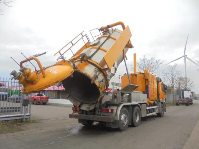 Mercedes-Benz Actros 2641 LTNLA - Vacuum truck: picture 4 Mercedes-Benz Actros 2641 LTNLA - Vacuum truck: picture 4