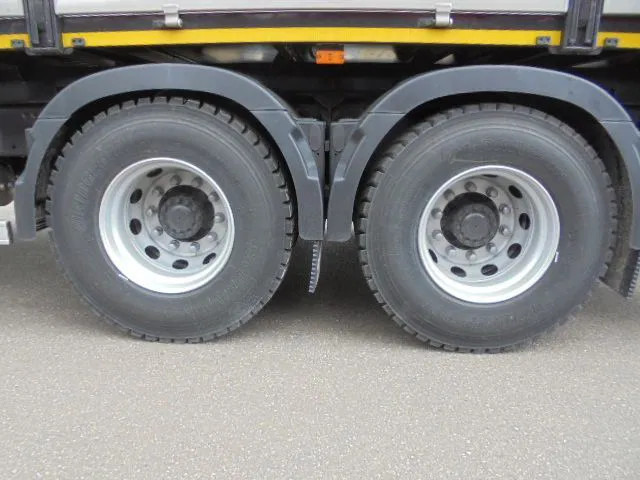 New Dropside/ Flatbed truck, Crane truck Renault 320 6X4 + FASSI F245 DEMO UNUSED NL TRUCK: picture 11