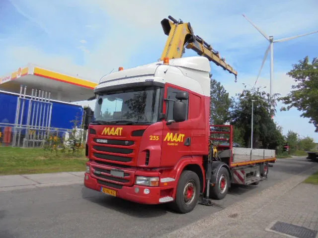 Scania 8X2 RETARDER - Crane truck: picture 1 Scania 8X2 RETARDER - Crane truck: picture 1