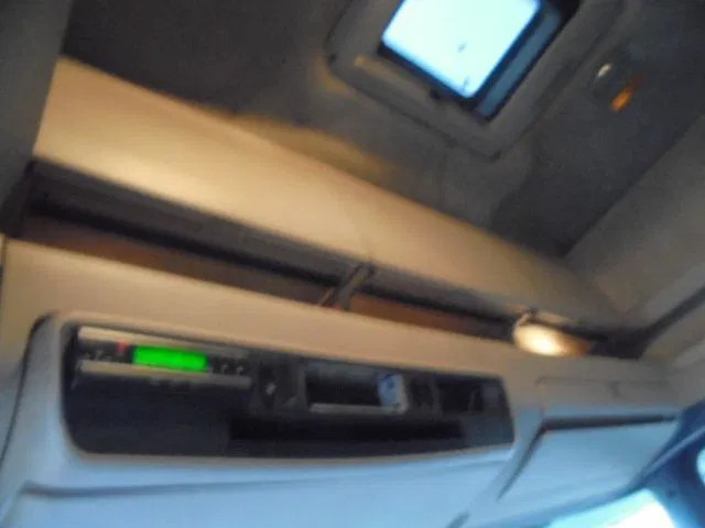 Box truck Scania R420 6X2 RETARDER: picture 9 Box truck Scania R420 6X2 RETARDER: picture 9