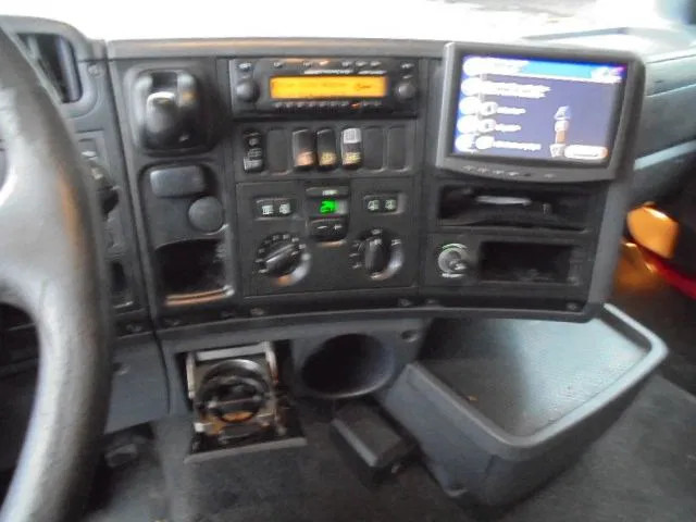 Box truck Scania R420 6X2 RETARDER: picture 8 Box truck Scania R420 6X2 RETARDER: picture 8