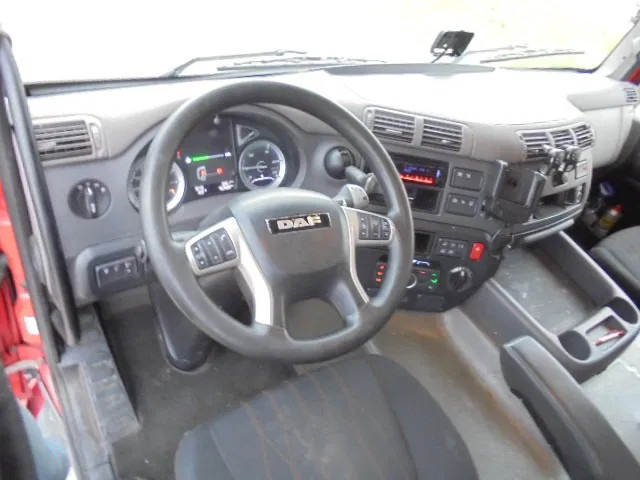 Tractor unit DAF CF 410 SSC: picture 11