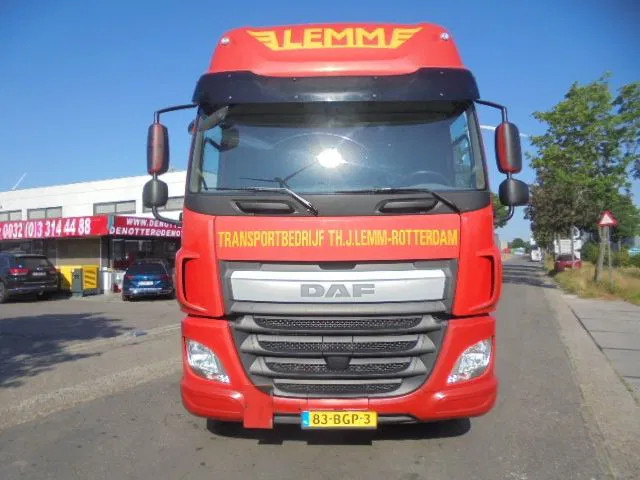 DAF CF 440 - Tractor unit: picture 2 DAF CF 440 - Tractor unit: picture 2