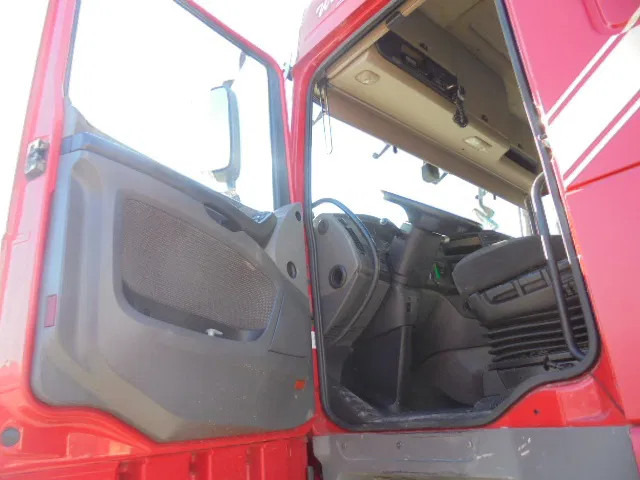 Tractor unit DAF XF 440 6X2 NL TRUCK: picture 12