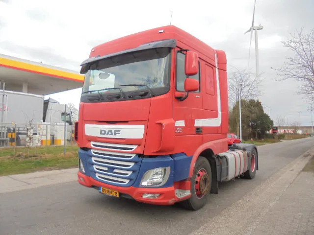 DAF XF 440 ADR + COMPRESSOR NL TRUCK - Tractor unit: picture 1 DAF XF 440 ADR + COMPRESSOR NL TRUCK - Tractor unit: picture 1