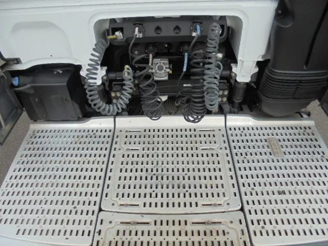 Tractor unit DAF XF 440 EURO 6: picture 17 Tractor unit DAF XF 440 EURO 6: picture 17