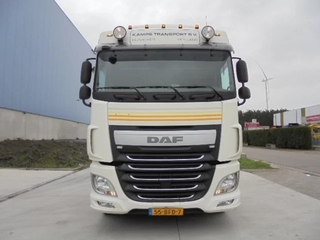 DAF XF 460 - Tractor unit: picture 2 DAF XF 460 - Tractor unit: picture 2