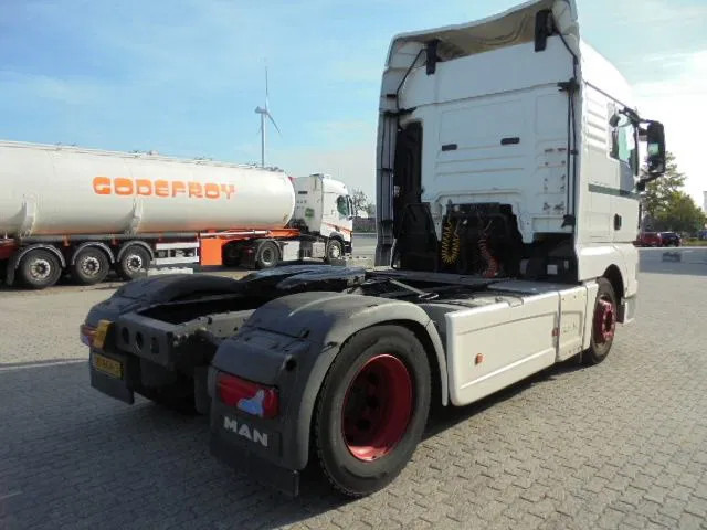 MAN TGX 18.400 - Tractor unit: picture 5 MAN TGX 18.400 - Tractor unit: picture 5