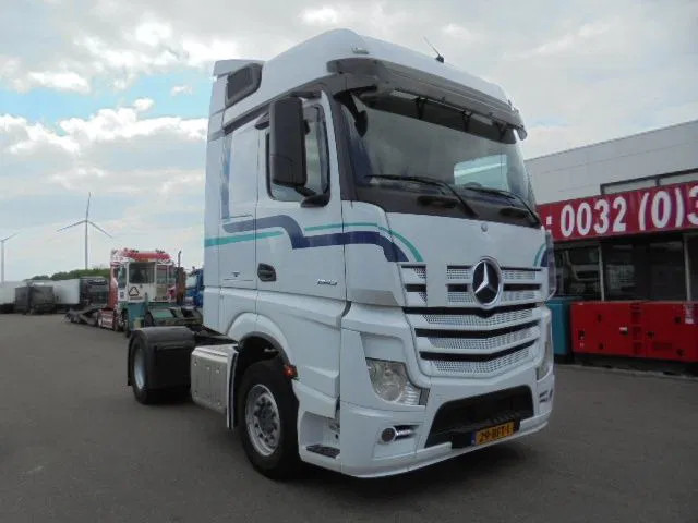 Mercedes-Benz Actros 1943 LS EUR6 - Tractor unit: picture 3 Mercedes-Benz Actros 1943 LS EUR6 - Tractor unit: picture 3