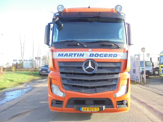 Mercedes-Benz Actros 2645 EUR6 6X2 - Tractor unit: picture 2 Mercedes-Benz Actros 2645 EUR6 6X2 - Tractor unit: picture 2