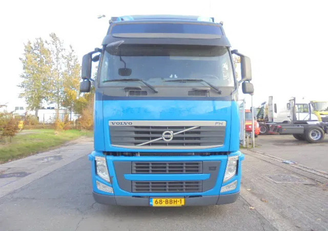 Volvo FH 420 6X2 NL TRUCK - Curtainsider truck: picture 2 Volvo FH 420 6X2 NL TRUCK - Curtainsider truck: picture 2