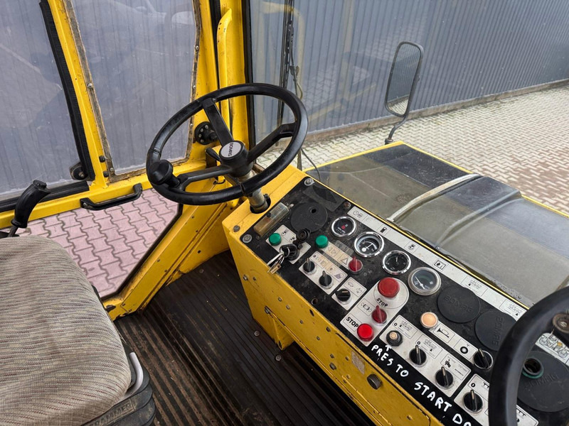 Combination roller Bomag BW 161 AC: picture 8