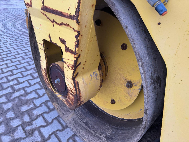 Combination roller Bomag BW 161 AC: picture 12