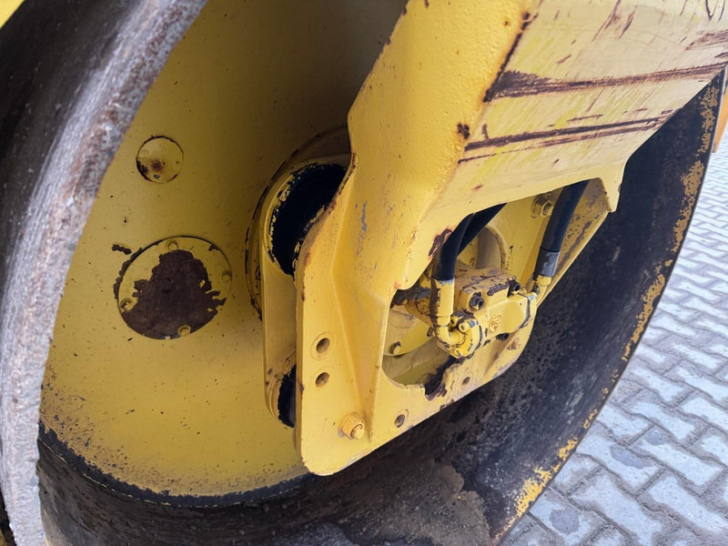 Combination roller Bomag BW 161 AC: picture 15