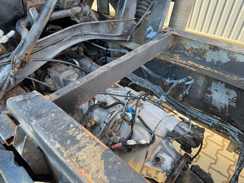 Tipper Volvo FH 12.380, 6x4, spring-spring, manual: picture 16