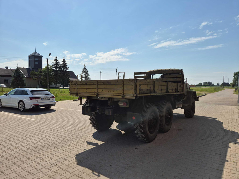 ZIL 131 ex reserve truck - Dropside/ Flatbed truck: picture 4 ZIL 131 ex reserve truck - Dropside/ Flatbed truck: picture 4