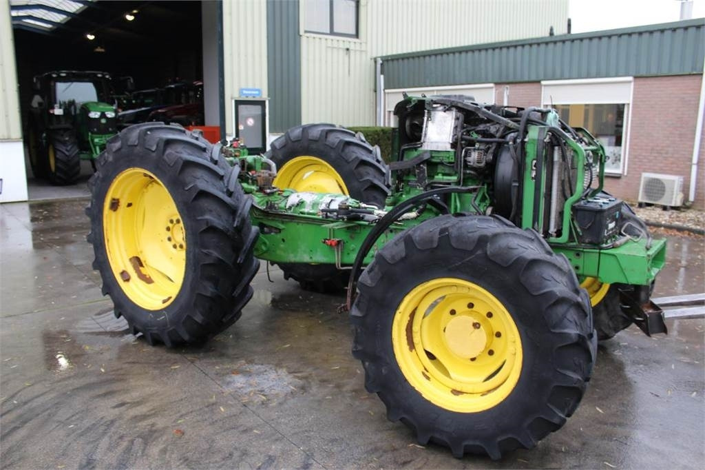 John Deere 6000- 30 4 cyl. - Farm tractor: picture 1 John Deere 6000- 30 4 cyl. - Farm tractor: picture 1