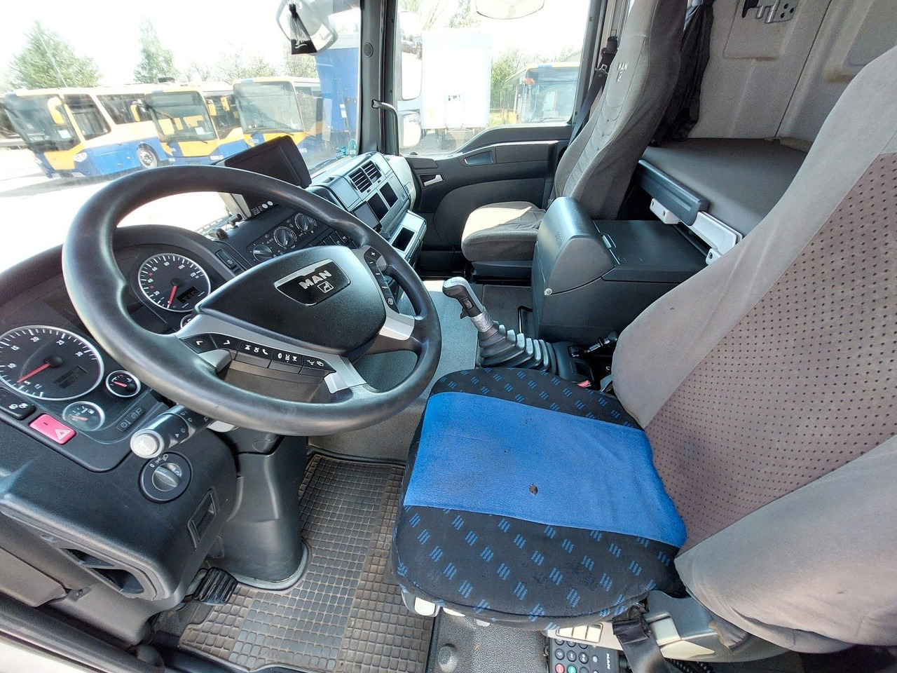 Dropside/ Flatbed truck, Crane truck MAN GA 26.320 6X2-2 BL + Kran Fassi F110AC22: picture 17 Dropside/ Flatbed truck, Crane truck MAN GA 26.320 6X2-2 BL + Kran Fassi F110AC22: picture 17