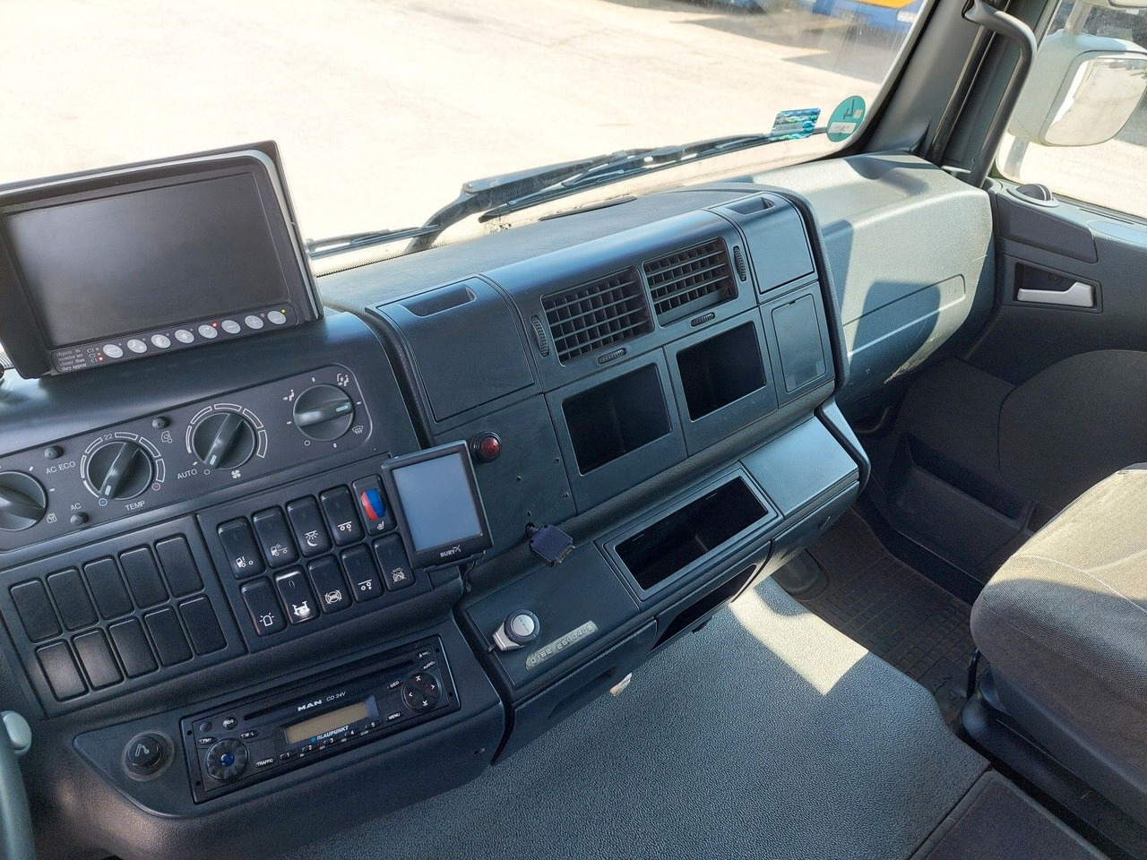 Dropside/ Flatbed truck, Crane truck MAN GA 26.320 6X2-2 BL + Kran Fassi F110AC22: picture 18 Dropside/ Flatbed truck, Crane truck MAN GA 26.320 6X2-2 BL + Kran Fassi F110AC22: picture 18