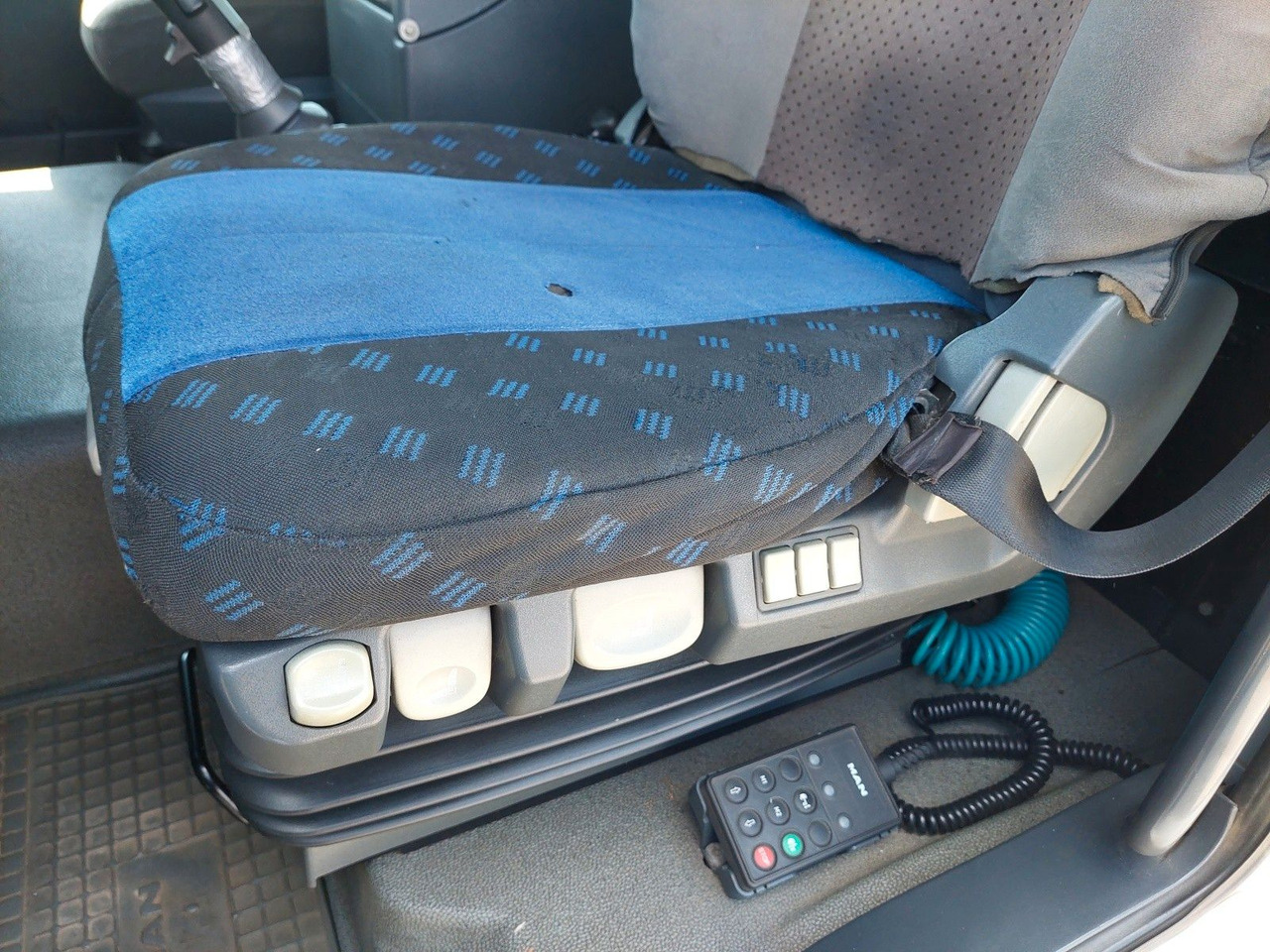 Dropside/ Flatbed truck, Crane truck MAN GA 26.320 6X2-2 BL + Kran Fassi F110AC22: picture 20 Dropside/ Flatbed truck, Crane truck MAN GA 26.320 6X2-2 BL + Kran Fassi F110AC22: picture 20