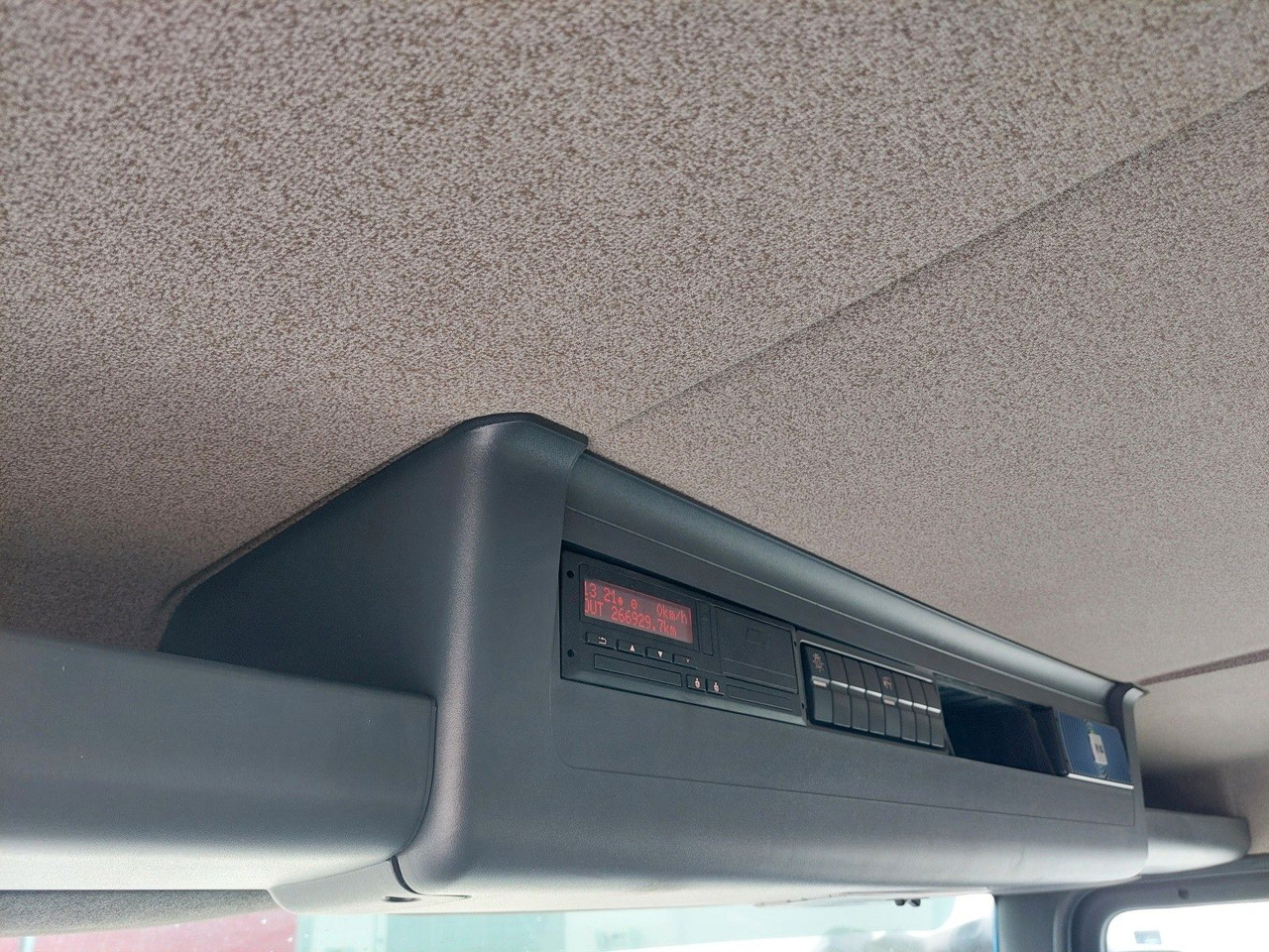 Leasing of  MAN TGL 12.250 BL 4x2 MAN TGL 12.250 BL 4x2: picture 35