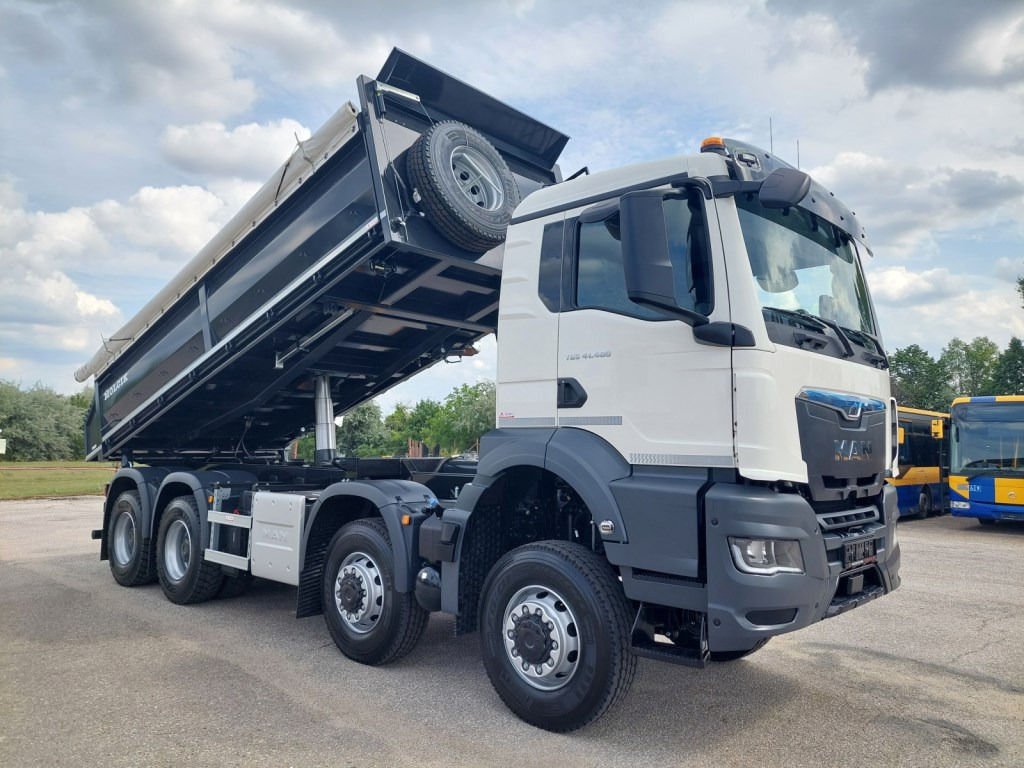 MAN TGS 41.520 8X6 BB CH - Tipper: picture 2 MAN TGS 41.520 8X6 BB CH - Tipper: picture 2
